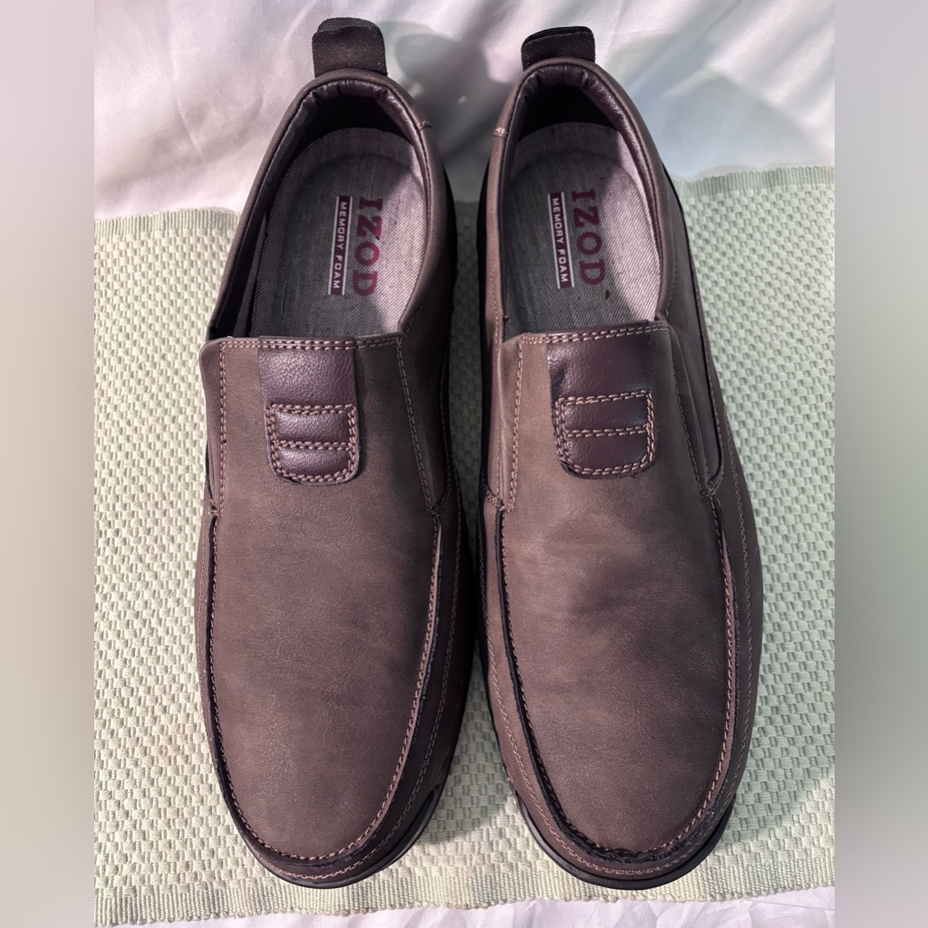 Izod Men's Dark Brown Slip-On Loafers Size 11 1/2m Memory Foam Lightweight